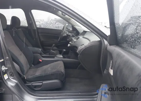 2010 Honda Accord 2.4 Lx z USA, uszkodzony, nr VIN 1HGCP2F39AA097069